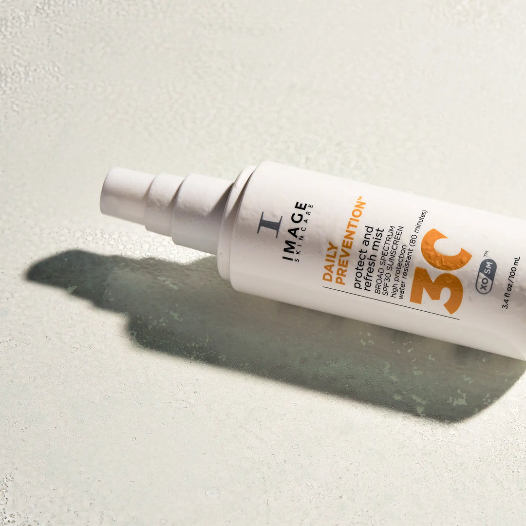 DAILY PREVENTION Protect and Refresh Mist SPF 30: