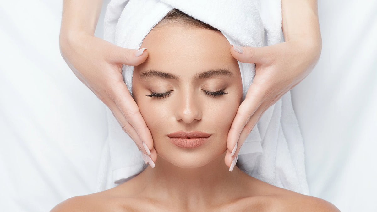 Révélez la beauté naturelle de votre peau avec l'abonnement Glowing Skin à Genève !