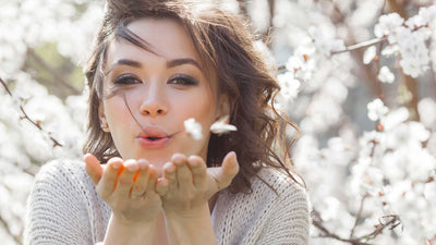 Comment ajuster votre routine de soins de la peau pour le printemps